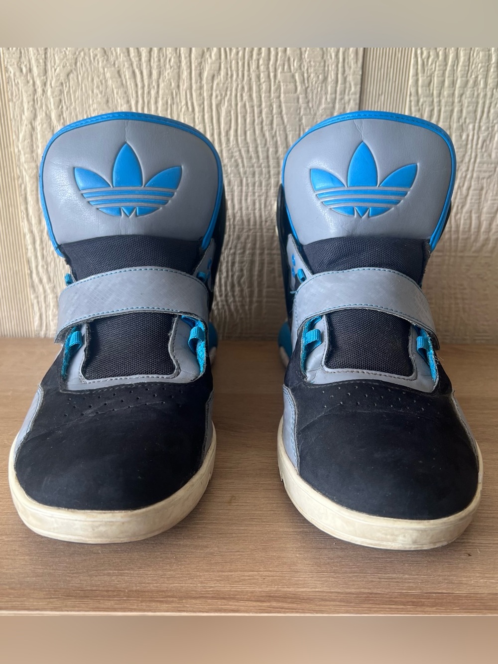 Vintage Adidas Roundhouse Mid Size 8.5